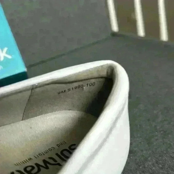 Softwalk Meredith Sport Clog Medium Width White Nursing Women’s Size 9 - Picture 10 of 11